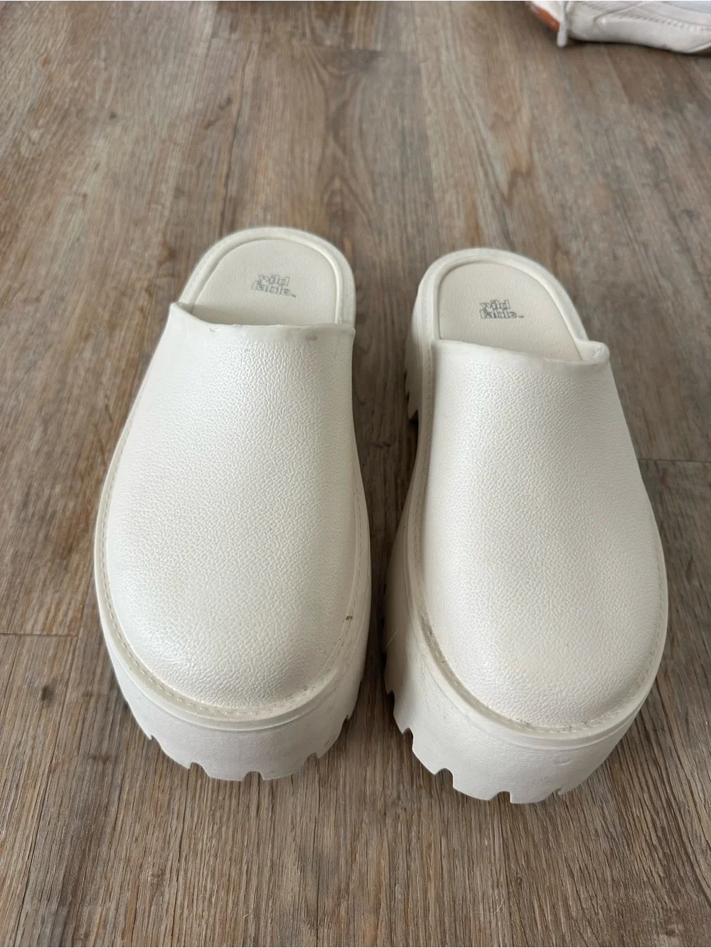 wild fable Cream Chunky Platform Clog Mules - Picture 5 of 5